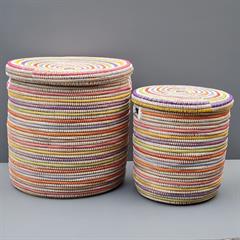 Store naturkurve med låg, multicolor